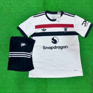 MANCHESTER UNITED THIRD 24/25
(JERSEY AND SHORTS)